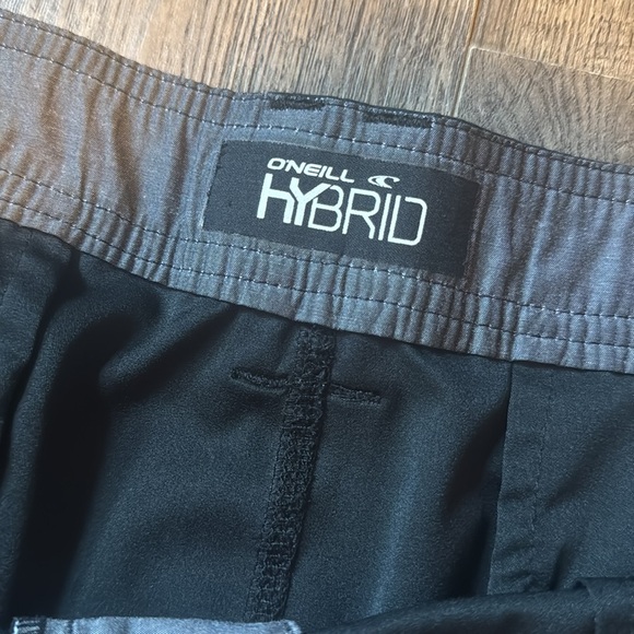 O’Neill Black Hybrid Shorts Men’s Size 38 - Picture 2 of 5
